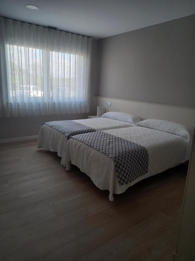 Hotel La Puerta De Arzúa מראה חיצוני תמונה